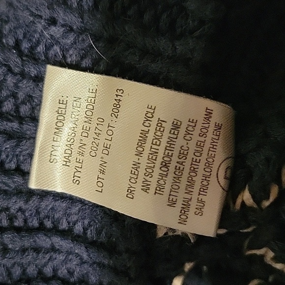 Theory Oversized Boxy Knit Sweater - Picture 8 of 9